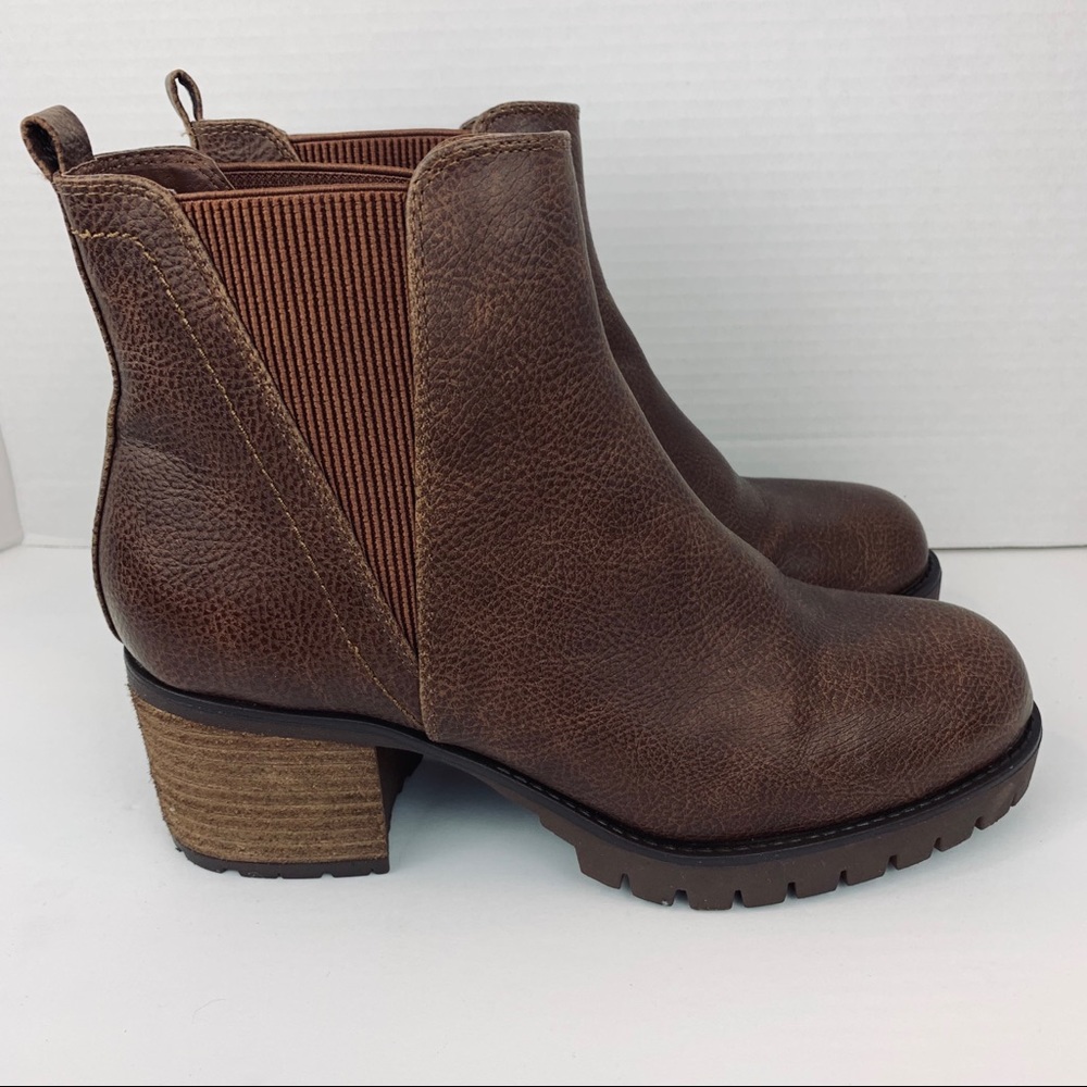 MIA Jody Bootie Size 9